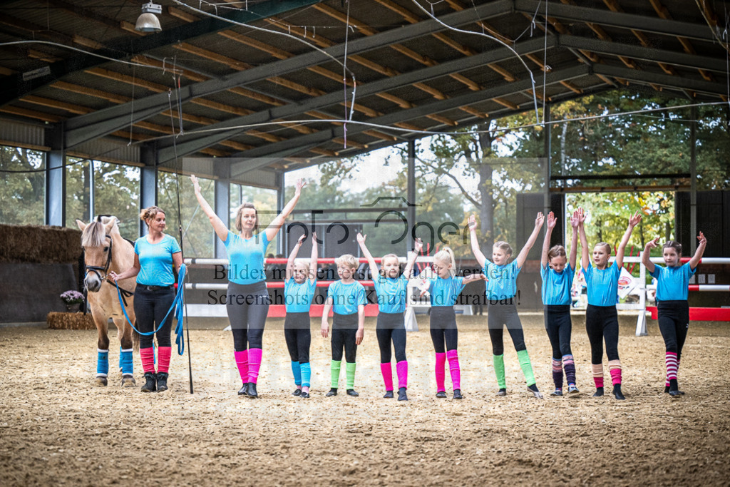 DOS_0024 | Entdecke hochwertige Reitturnierfotos von Foto Oger. Professionell, emotional und authentisch – jetzt Lieblingsmomente im Shop bestellen.Deutschlandweite Turnierfotografie. - Realisiert mit Pictrs.com