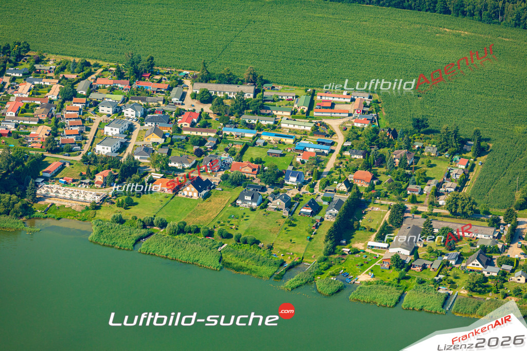 Luftaufnahme Nakenstorf Zurow - Die Luftaufnahme wurde 2025 vom UL-Flugzeug heraus erstellt ( ohne Drohne ) - Hochauflösende Luftaufnahme - für professionelle Ausdrucke geeignet. Die Geschenkidee !Mit Lizenz und Bildrechte bestellbar