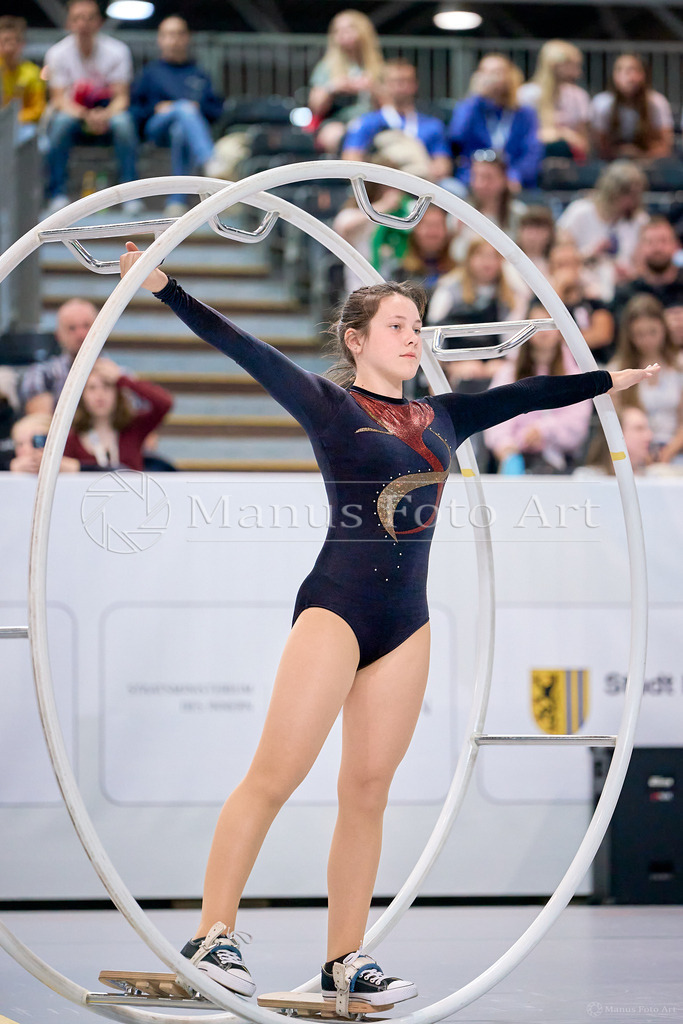 A-DSC02527 | Professionelle Sportfotografie in Hamburg, Schleswig-Holstein und Niedersachsen – spezialisiert auf Rhönrad, Geräteturnen, Leistungsturnen und rhythmische Sportgymnastik. Bundesweite Begleitung von Rhönrad-Events. Jetzt Sport-Fotos - Realisiert mit Pictrs.com