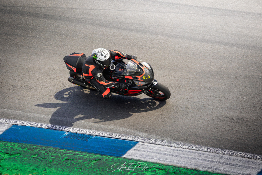 Ducati Trackday Hockenheimring 2026 | Entdecken Sie die faszinierende Welt von Alexander Tschuncky Arts: Kreative Fotografie, atemberaubende Automobilkunst und hochwertiger Bilderdruck. Lassen Sie sich inspirieren! - Realisiert mit Pictrs.com