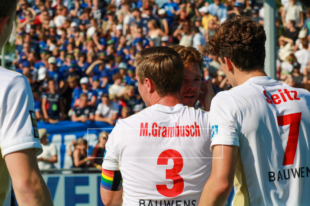 DM23 Finale Herren Mannheimer HC - Rot-Weiß Köln 04.06.23 | lanaschraderfotografie - Realisiert mit Pictrs.com