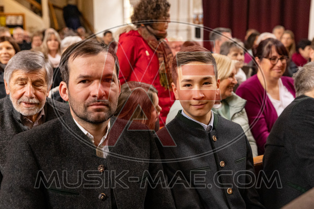 MAE-pic_31 | Der online Fotoshop des Inzeller Fotografen MAE - Marc Anton Eicher. Hier können Sie ihre Fotos und Stockfotos online bestellen als Download oder als Ausdruck, der ihnen bequem nach Hause geschickt wird.
Ihr Marc Anton Eicher - der Inzeller Fotograf - Realisiert mit Pictrs.com