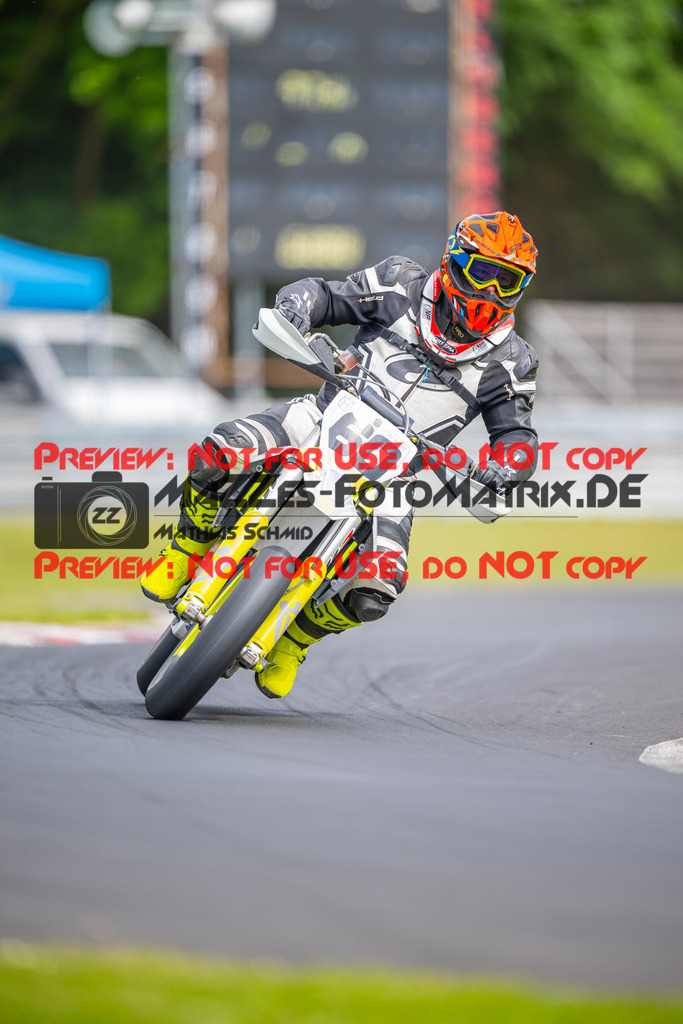 MaZZes-Fotomatrix-20260508-51762 | G2