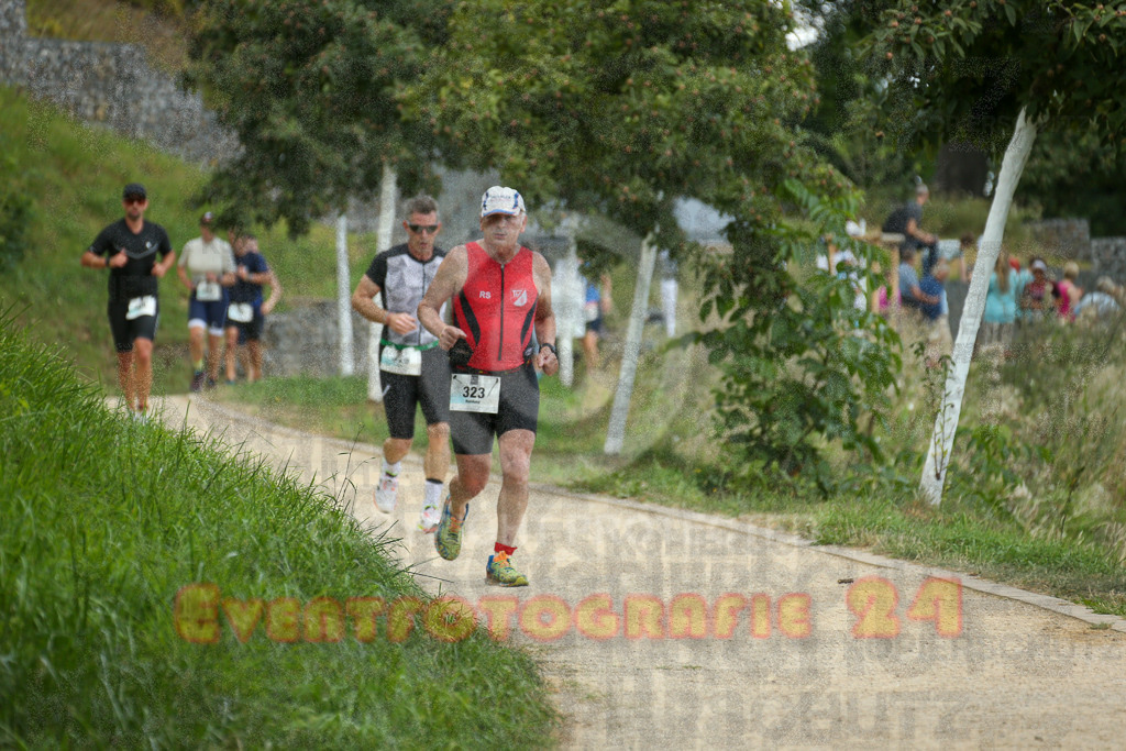 250824_1355_EX1_4282 | Sportfotografie im Rhein-Sieg Kreis, Köln, Bonn, NRW, Rheinland Pfalz, Hessen, etc. Unser Tätigkeitsfeld umfasst den Laufsport vom Volkslauf über den Marathon, Duathlon, Triathon bis zum Ultralauf wie Kölnpfad Ultra oder Schindertrail.