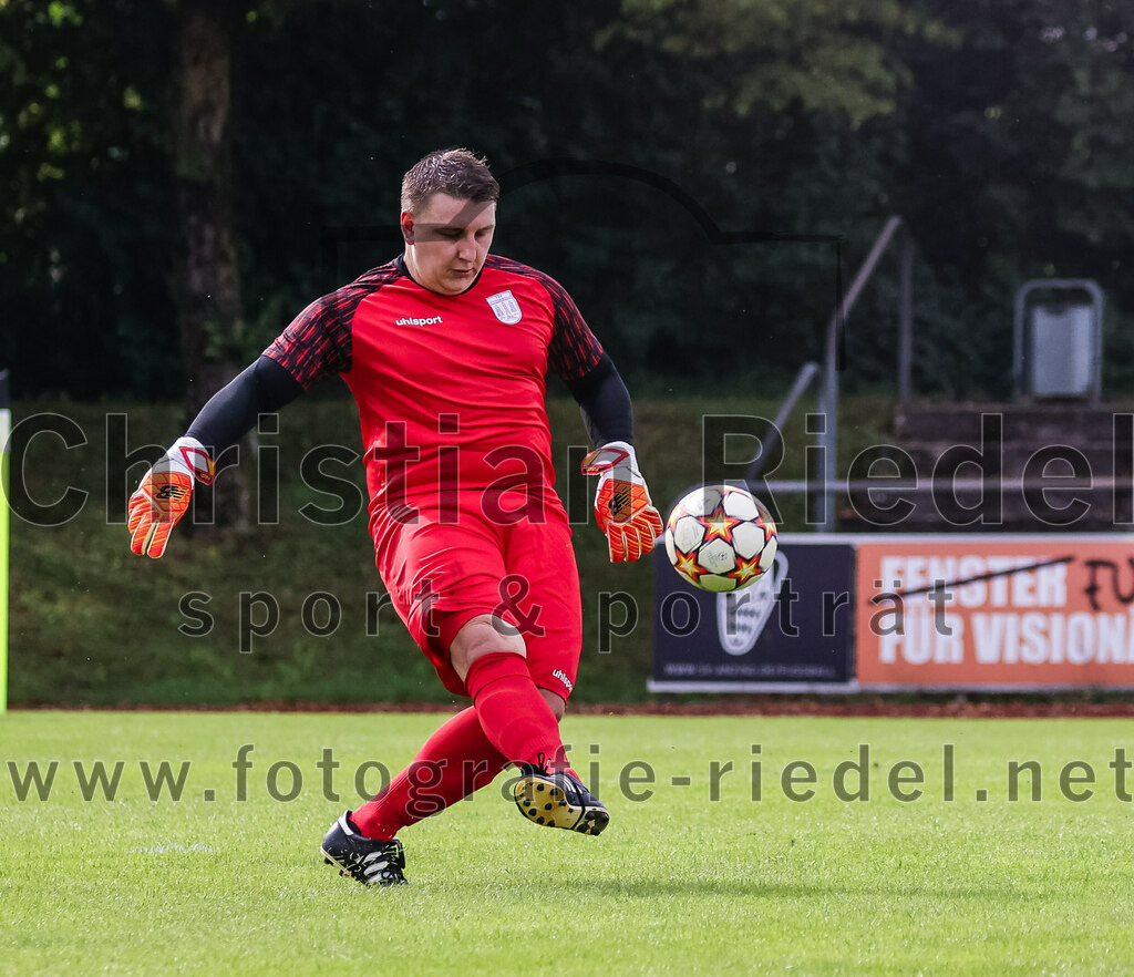 2023-09-03_048_SV_Anzing_gegen_TSV_Ottobrunn | Anzing, Deutschland, 03.09.2023:
Fußball, Kreisliga 2023 / 2024, Testspiel, 3. Spieltag, Endergebnis: 3:0

Torwart Florian Lerch (TSV Ottobrunn, #1)

Foto: Christian Riedel / fotografie-riedel.net