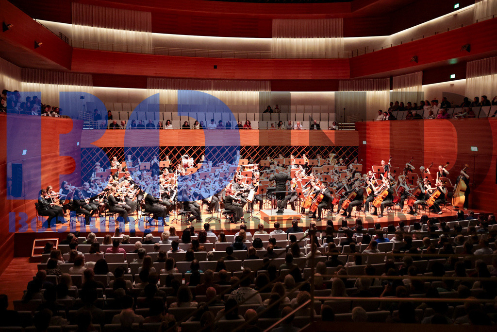 SES_BOCSIN20250609-35 | bond - Realisiert mit Pictrs.com