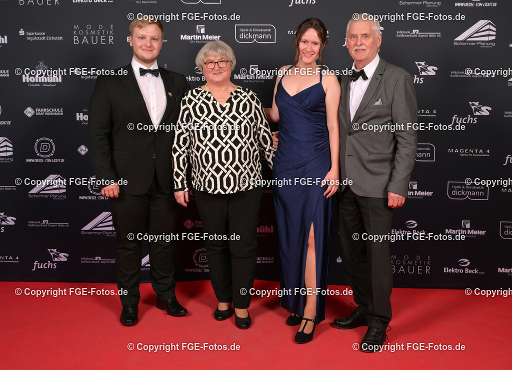 20250208-fge-hofball-0238 | Hofball der FGE am 08.02.2025 im Alten Stadttheater in Eichstätt. - Realisiert mit Pictrs.com