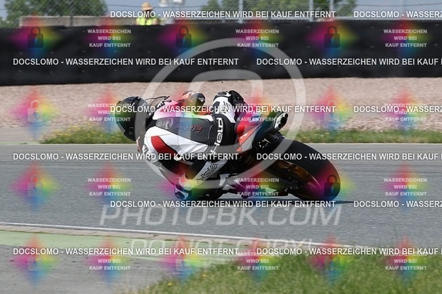 2016-07-01-PBK-2471 | Sportfotografie; SlowMotion; Video; Rennstrecke; Hafeneger; RSE; Speer; Trackday; Motorsportarena; Hockenheimring; Brno; Most; Barcelona; Valencia, Benny; Kaetzmer;