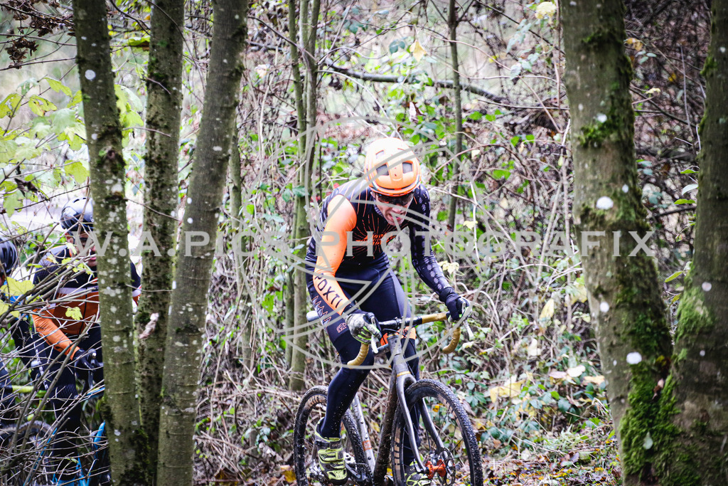 ..... | AUSTRIA, 24.11.24, 3.Radquerfeldein GP um das Sportzentrum Gunskirchen Image shows: Photo: Wapics / Andreas Willdoner