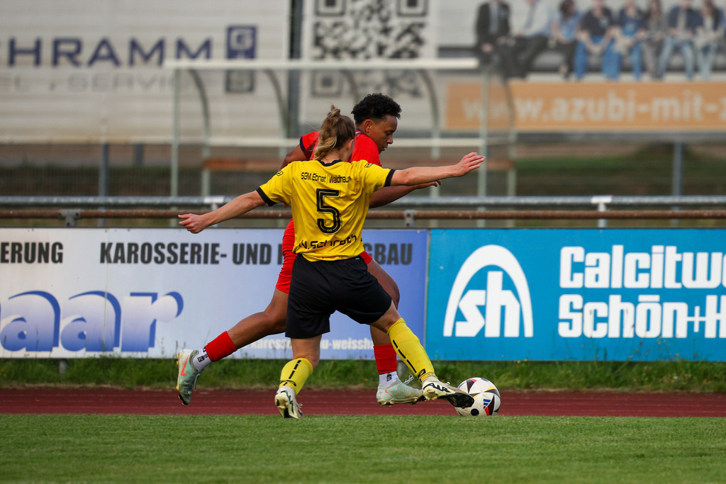 Fußball I FRAUEN I Saison 2025-2026 I Freundschaftsspiel I SGM Ebnat-Waldhausen - 1FC Heidenheim 1846 2 I_250823_6026 | Fotopresso – Sportfotografie in Heidenheim & Umgebung. Professionelle Sportfotografie für unvergessliche Momente. Dynamische Action-Shots, emotionale Szenen & hochwertige Bilder. - Realisiert mit Pictrs.com