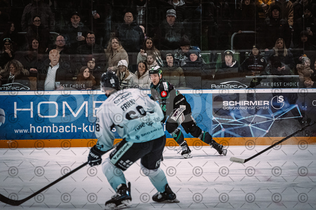 Alligators_vs_Lindau_21_12_2025-042 | Höchstadt Alligators Fotogalerie: Eishockey-Action aus Franken. Professionelle Spielfotos, Portraits & Stadionbilder zum Download. Jetzt entdecken! - Realisiert mit Pictrs.com