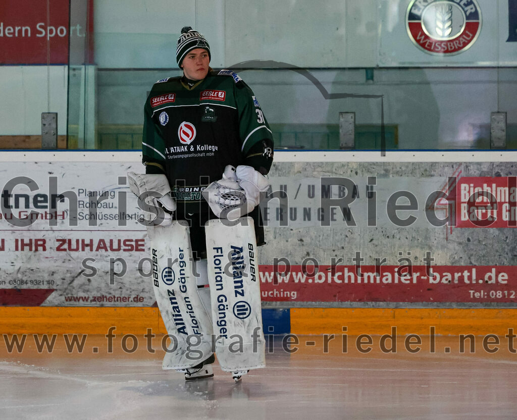 2023-03-19_002_TSV_Erding_gegen_TEV_Miesbach | Erding, Deutschland, 19.03.2023:
Eishockey, Bayernliga Playoffs 2022 / 2023, Halbfinale, TSV Erding gegen TEV Miesbach, Endergebnis: 

Torwart Patrick Mayer (Erding Gladiators, #30)

Foto: Christian Riedel / fotografie-riedel.net