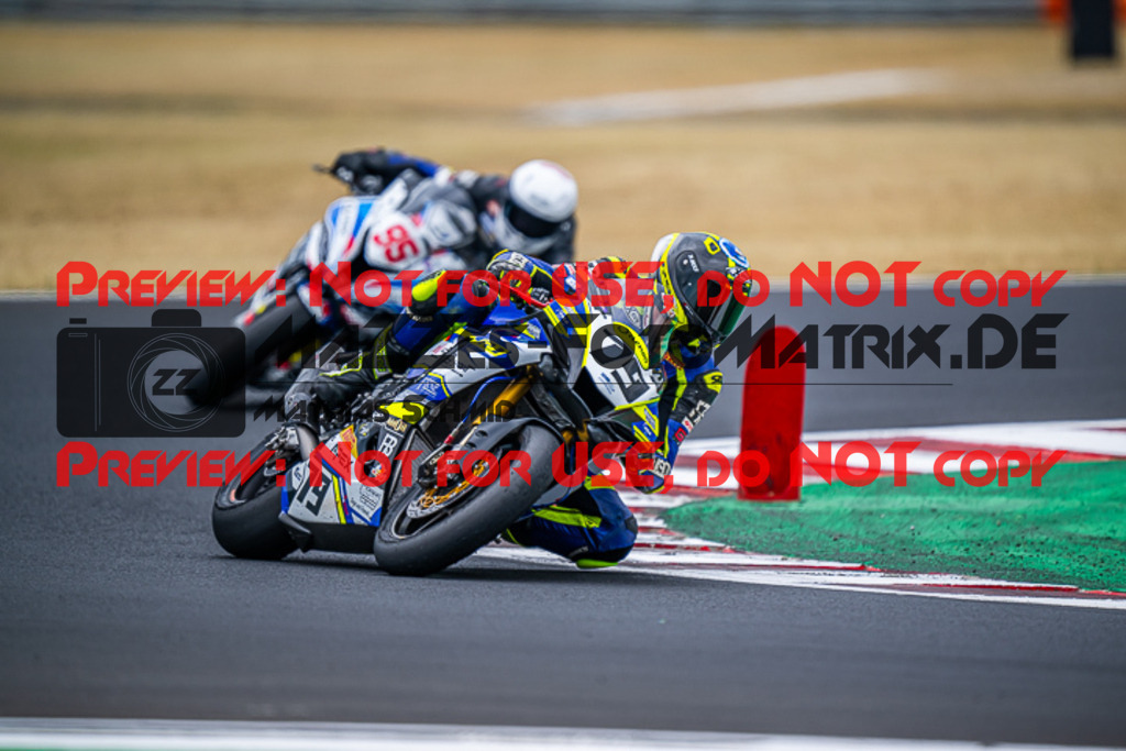 MaZZes_FotoMatrix_220624_2331 | PROSUPERSTOCK