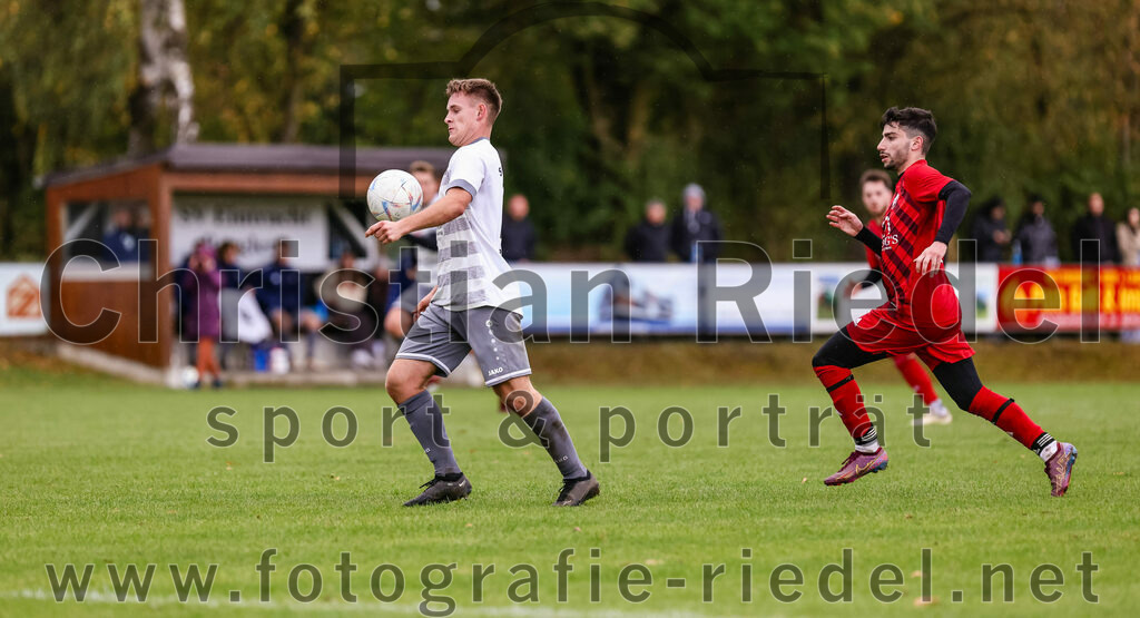 2023-10-15_025_SV_Eintracht_Berglern_gegen_FC_Tuerkguecue_Erding | Berglern, Deutschland, 15.10.2023:
Fußball, Kreisklasse 2023 / 2024, 10. Spieltag, SV Eintracht Berglern gegen FC Türkgücü Erding, Endergebnis: 1:0

Mert Gül (FC Türk Gücü Erding, #21)

Foto: Christian Riedel / fotografie-riedel.net