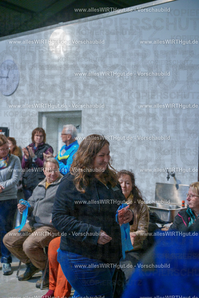 7R501532 | Professionelle Tierfotografie in Mönchengladbach von Daniel Wirth (allesWIRTHgut). Liebevolle & natürliche Bilder von Hunden & Katzen für unvergessliche Erinnerungen.