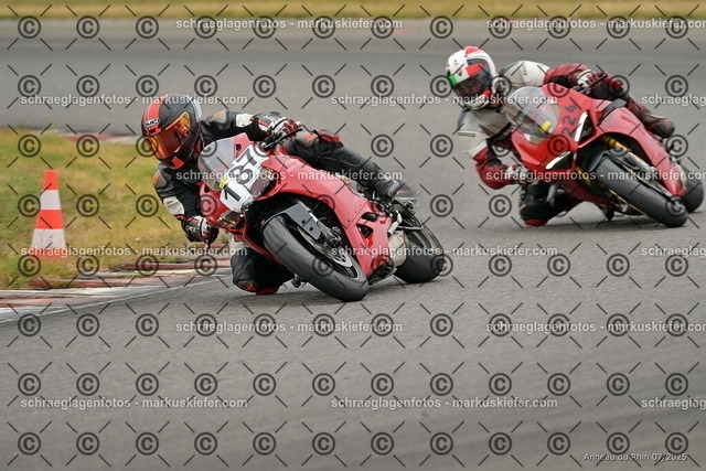 25bt05-1481 | markuskiefer.com - Realisiert mit Pictrs.com