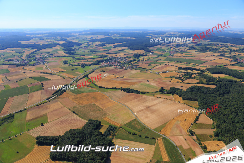 Luftbild von  Pfarrweisach - Luftaufnahme wurde 2015 von https://frankenair.de mittels Flugzeug (keine Drohne) erstellt - die Geschenkidee
