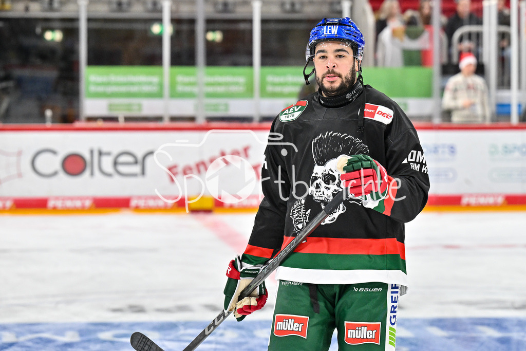 Düsseldorfer EG - Augsburger Panther | Beim warmup - Nicholas BAPTISTE (Augsburger Panther 73) / Freisteller / Einzelfoto / DEL: Duesseldorfer EG - Augsburger Panther, PSD Bank Dome am 22.12.2024