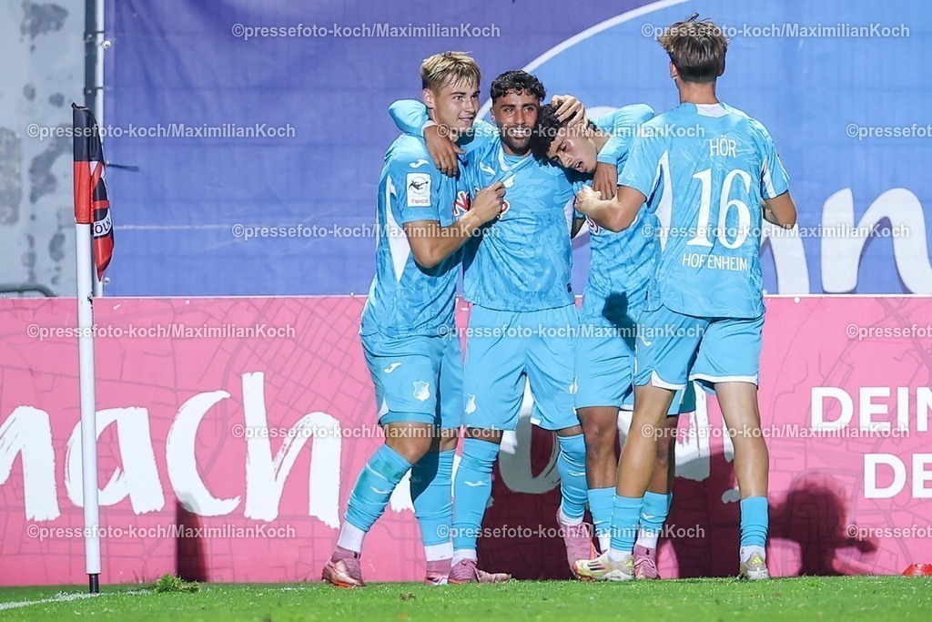FCVK16092501163 | 16.09.2025, Fußball, FC Viktoria Köln – TSG 1899 Hoffenheim II, 3.Liga, Sportpark Höhenberg, Saison 2025 2026: Torjubel nach dem Tor zum 1:1 Ausgleich durch Torschütze Ayoube Amaimouni-Echghouyab&nbsp;(Hoffenheim II #07)  zusammen mit   Nader Jindaoui&nbsp;(Hoffenheim II #30) DFB regulations prohibit any use of photographs as image sequences and or quasi-video.