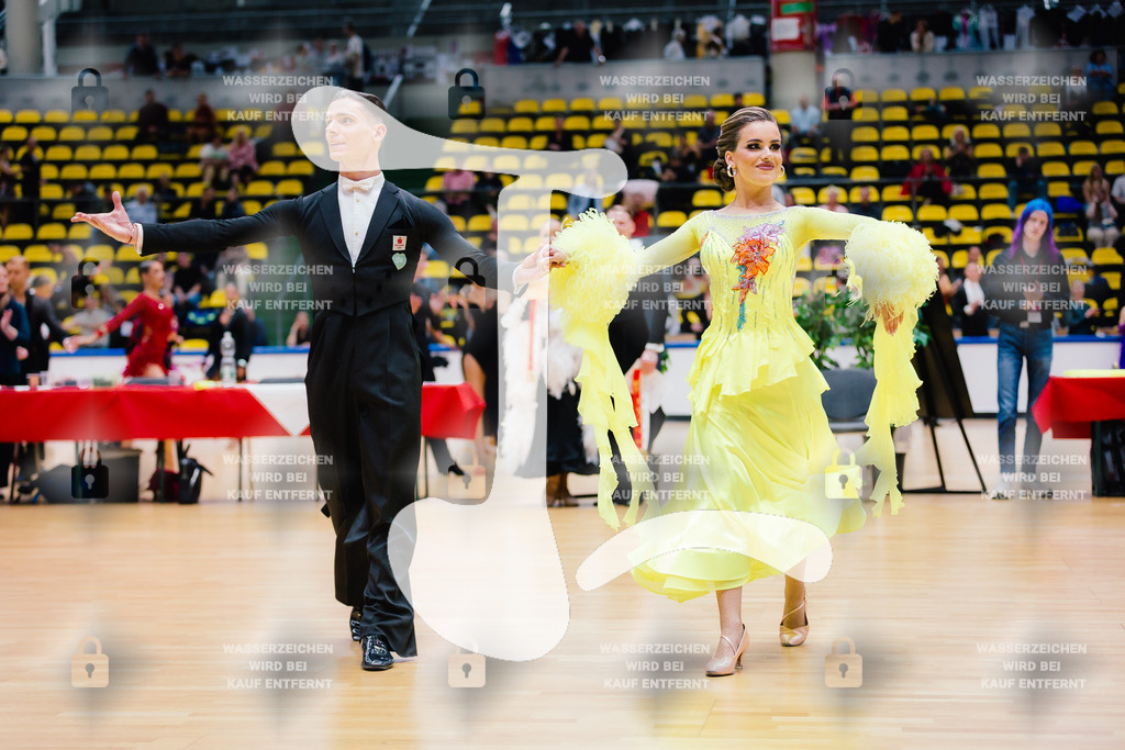 Hessen Tanzt WDSF International Open Standard 5th (86) Vladyslav Tsykhanovskyi _ Veronika Tsikhanovska (Schwarz-Weiß-Club Pforzheim)-2025-05-17-0360 | Webshop for digital downloads and prints of dance sport, event & show photographer Julian Link - Realisiert mit Pictrs.com