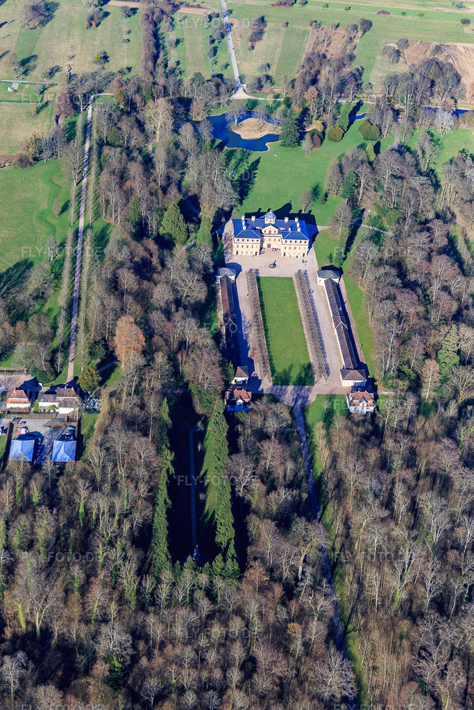 Luftbild: Eremitage im Schloss Favorite Rastatt im Ortsteil Förch in Rastatt im Bundesland Baden-Württemberg in Deutschland. Foto: IMG_104894.jpg vom 14.03.2018 durch Werner Riehm/FLY-FOTO.deSchloss Favorite Rastatt