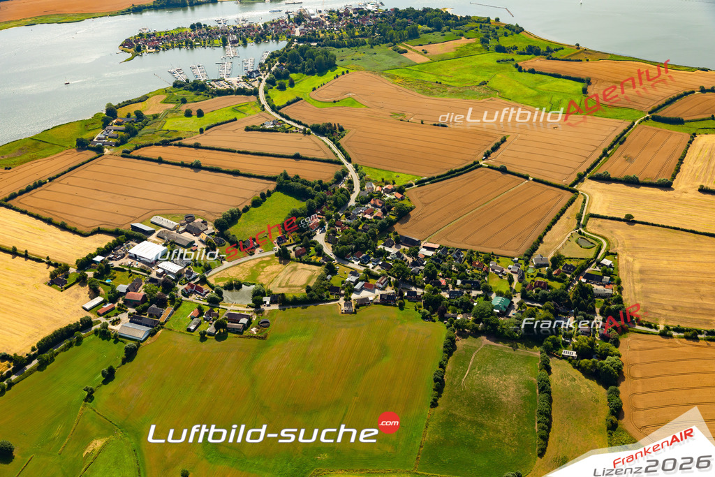 Das Luftbild der Stadt Grödersby wurde 2022 vom Flugzeug heraus erstellt (keine Drohnen-Aufnahmen) Aufnahmehöhe ca.450 Meter- hohe Bildauflösung und Druck-Qualität. Garantiert!