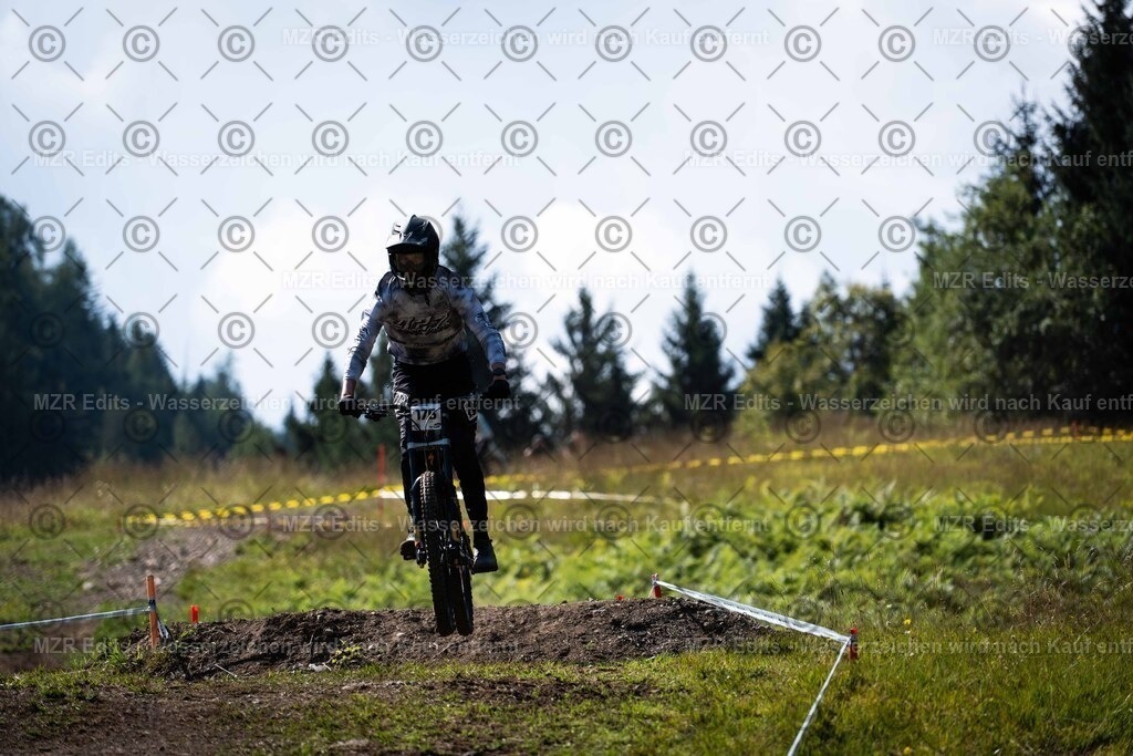 x-134 | mzredits - Realisiert mit Pictrs.com