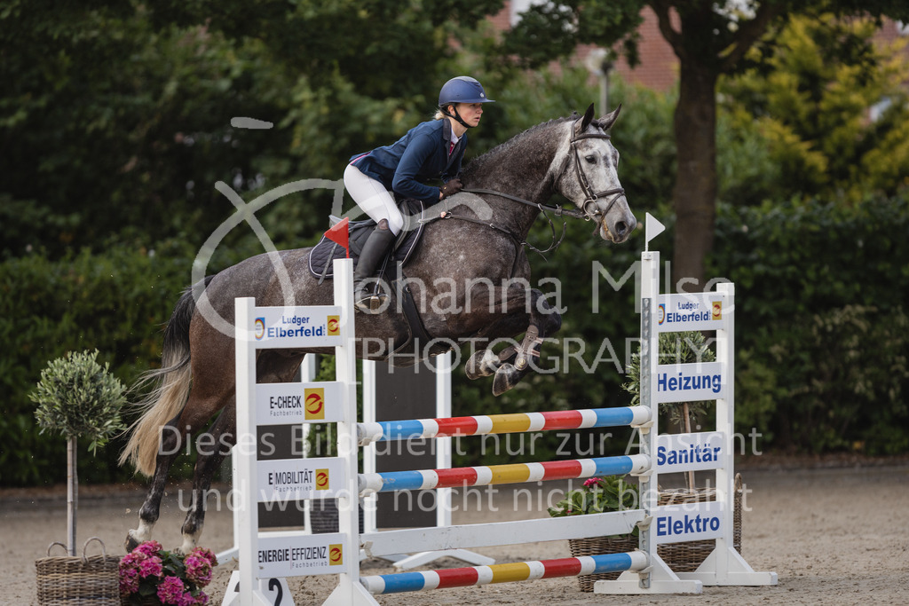 230616_Lemwerder_SprPf-Lgeschl-925 | Deine schönsten Turniermomente als professionelle Fotos! Entdecke hochwertige Pferdesport-Fotografie im Online-Shop. Jetzt Fotos finden & bestellen!