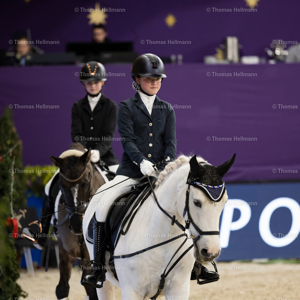 TH_Reiterwettbewerb-Linsenhoff Förderpreis_2626 | Reiterwettbewerb-Linsenhoff Förderpreis beim Festhallen Reitturnier Frankfurt 2022 am 15.12.22 in Franlkfurt, Festhalle