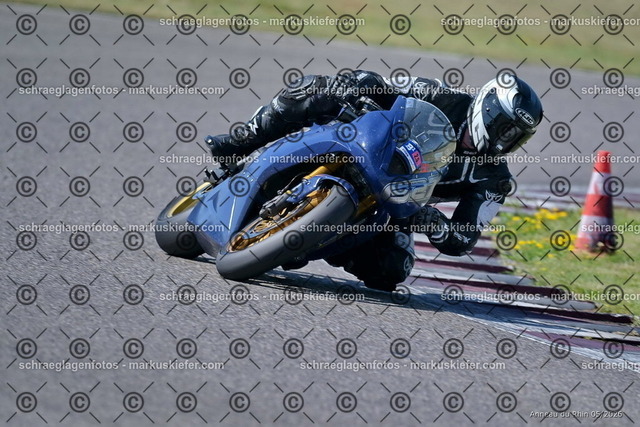 26BT02-0361 | markuskiefer.com - Realisiert mit Pictrs.com