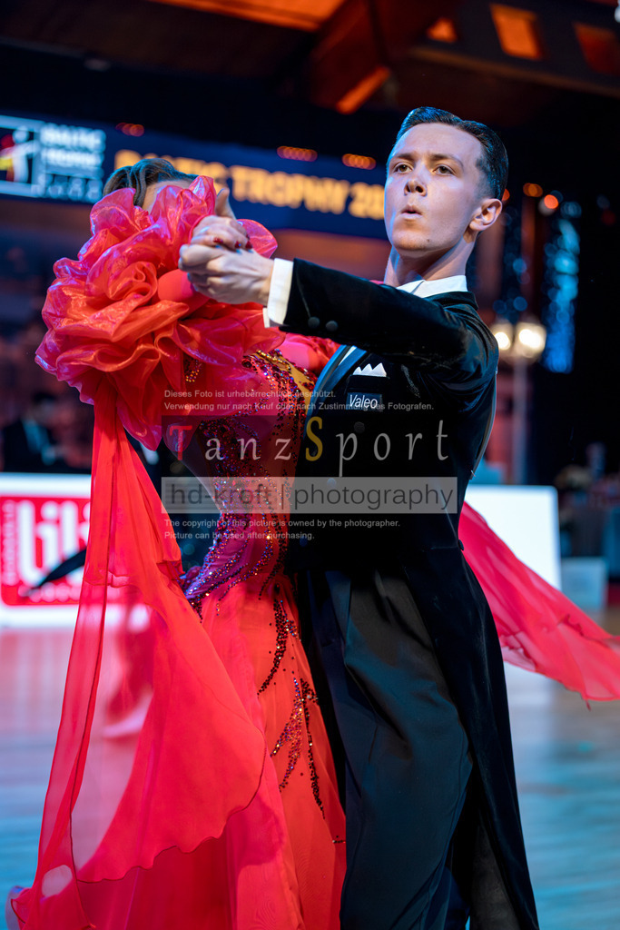 20251214_Baltic-Trophy_2747-2 | Tanzsportbilder, Standardtanz, Lateintanz, WDSF, DTV, LTVB, dancecomp, goc, hessen tanzt, blaues band der spree, walzer, tango, wiener walzer, slowfox, quickstepp, samba, rumba, cha-cha-cha, paso doble. jive, hd-kroft photography, turniertanzsport