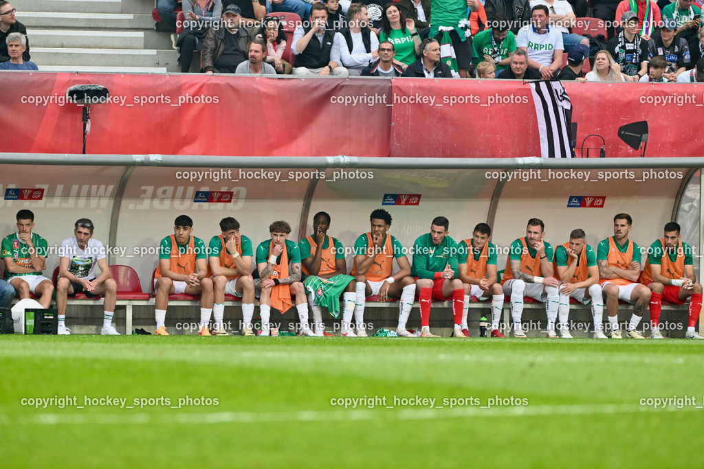 SK Puntigamer Sturm vs. SK Rapid Wien Siegerehrung, Impressionen | Spielerbank SK Rapid, SK Puntigamer Sturm vs. SK Rapid Wien Siegerehrung, Impressionen, SK Puntigamer Sturm vs. SK Rapid Wien Siegerehrung, Impressionen am 01.05.2024 in Klagenfurt (Wörthersee Stadion ), Austria, (Photo by Bernd Stefan)