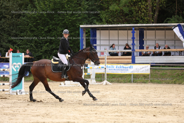 HG9A0522 | laurarinckfotografie - Realisiert mit Pictrs.com