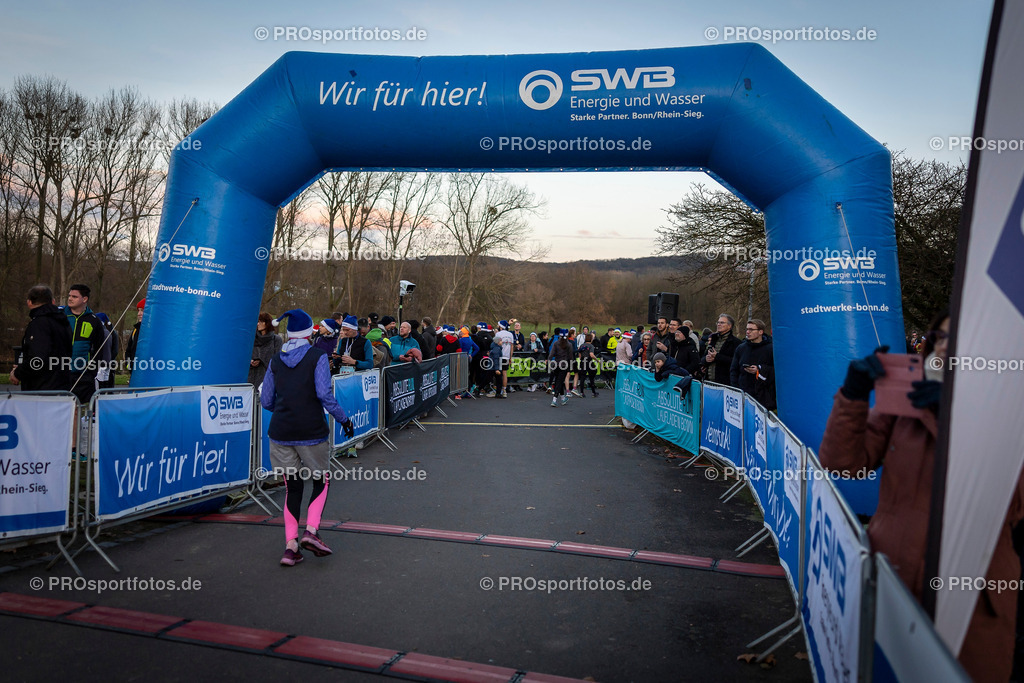 Bonner Nikolauslauf in Bonn, 08.12.2024 | Impressionen vom Bonner Nikolauslauf am 08.12.2024 in Bonn (Freizeitpark Rheinaue). Foto: BEAUTIFUL SPORTS/Axel Kohring