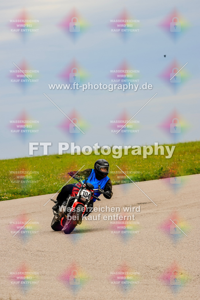 MotoTeam-2227 | Hier findet Ihr Bilder von Touristenfahrten auf der Nürburgring Nordschleife oder von anderen Veranstaltungen die ich besucht habe. Viel Spass beim Durch Schauen 