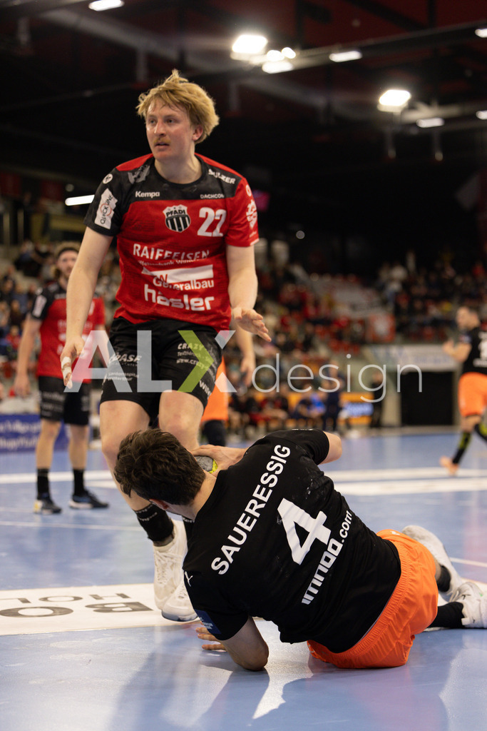 Handballen I Herren I Saison 2025-2026 I Quickline Handball League 2026 | Men I 18. Spieltag I Pfade Winterthur - Kadetten Schaffhausen I 20.12.2025 | 4 Lukas Saueressig (Kadetten Schaffhausen) - Rückraum mitte - Realisiert mit Pictrs.com