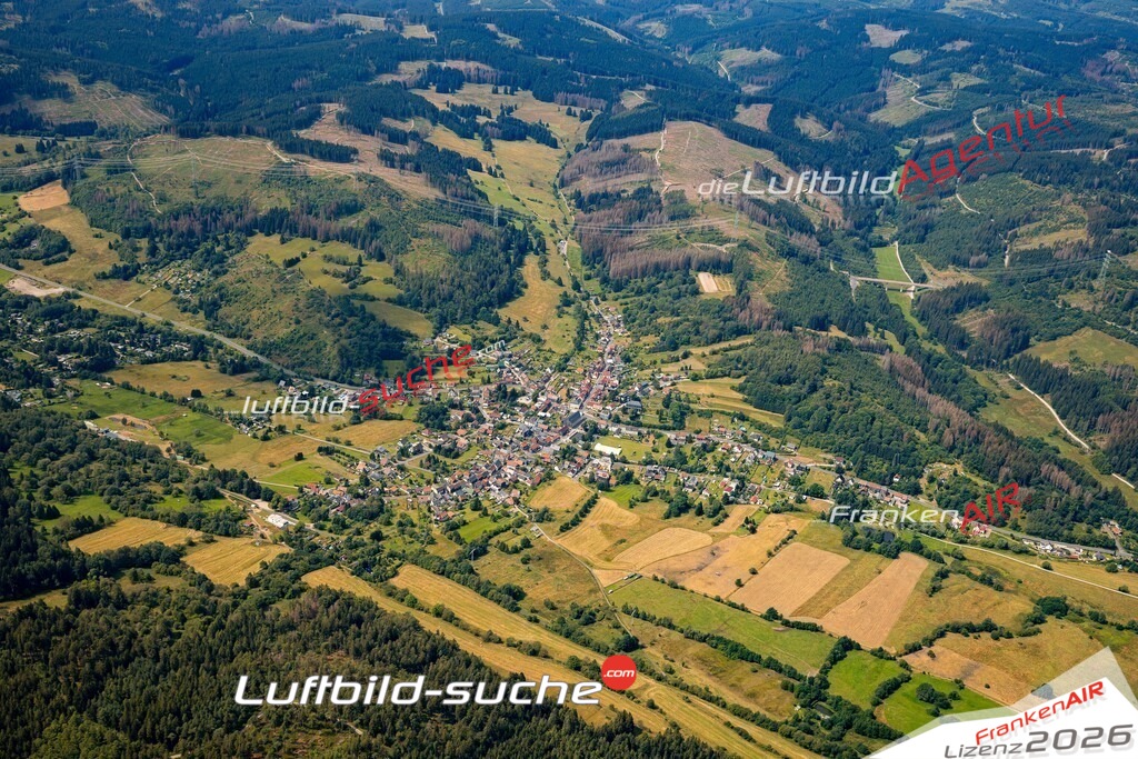 Das Luftbild zeigt : Möhrenbach Ilmenau - Die Luftaufnahme wurde 2024 vom UL-Flugzeug aus erstellt ( keine Drohne ) - Hochauflösende Luftaufnahme - Für grossformatige Ausdrucke geeignet. Die Geschenkidee !Mit Lizenz und Bildrechte bestellbar