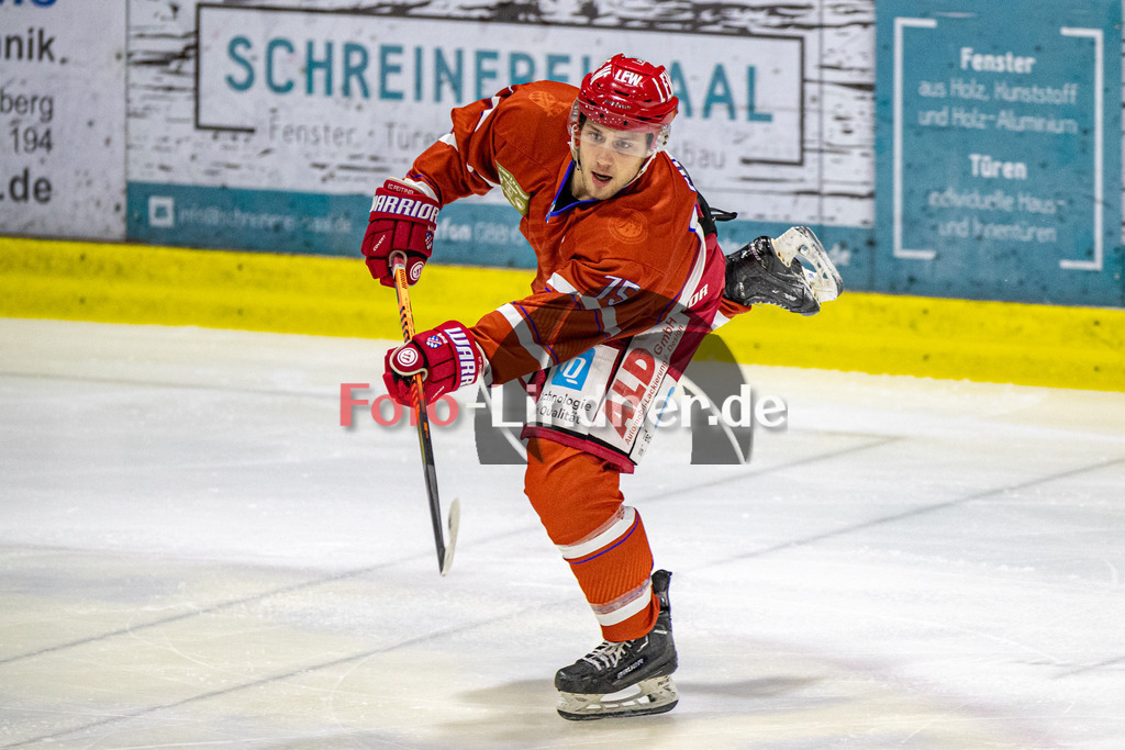 EC Peiting gegen SC Riessersee | Benefizspiel für Bad Bayersoien, EC Peiting gegen SC Riessersee,
Niklas GREIL (ECP 75) in Aktion,
2023-10-24 in Peiting (Eisstadion)
75 Niklas GREIL (ECP 75)
Copyright: WolfgangxLindner foto-lindner.de