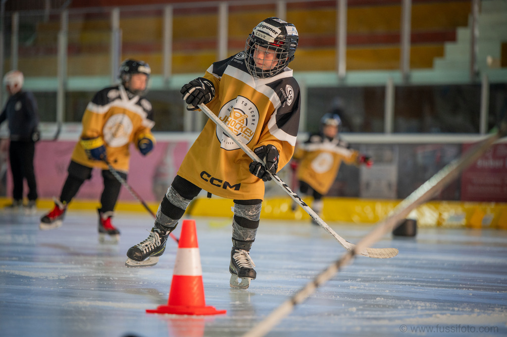 2025-09JP Hockey-Camp-Widnau-347 | "Fussifoto.com – Ihr Ansprechpartner für hochwertige Fotografie! Entdecken Sie kreative Bilder und professionelle Dienstleistungen. Kontaktieren Sie uns für Ihre Projekte!"