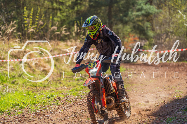 JHF.BlockNDuro.Torgau.500 | jennyhubatsch-endurofotografie