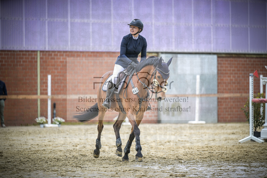 DOS_6546 | Entdecke hochwertige Reitturnierfotos von Foto Oger. Professionell, emotional und authentisch – jetzt Lieblingsmomente im Shop bestellen.Deutschlandweite Turnierfotografie. - Realisiert mit Pictrs.com