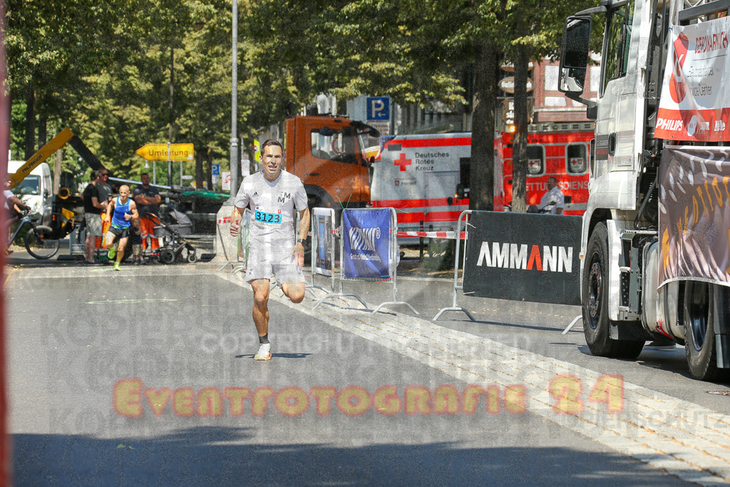 250621_1123_EX1_3575 | Sportfotografie im Rhein-Sieg Kreis, Köln, Bonn, NRW, Rheinland Pfalz, Hessen, etc. Unser Tätigkeitsfeld umfasst den Laufsport vom Volkslauf über den Marathon, Duathlon, Triathon bis zum Ultralauf wie Kölnpfad Ultra oder Schindertrail.