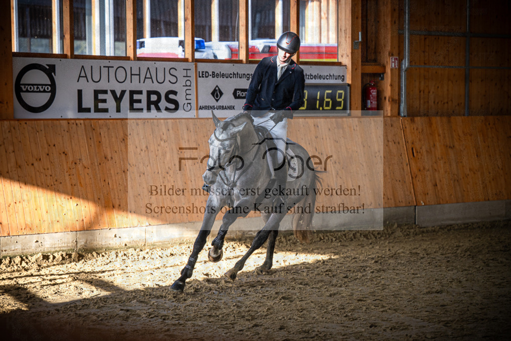 DOS_0942 | Entdecke hochwertige Reitturnierfotos von Foto Oger. Professionell, emotional und authentisch – jetzt Lieblingsmomente im Shop bestellen.Deutschlandweite Turnierfotografie. - Realisiert mit Pictrs.com