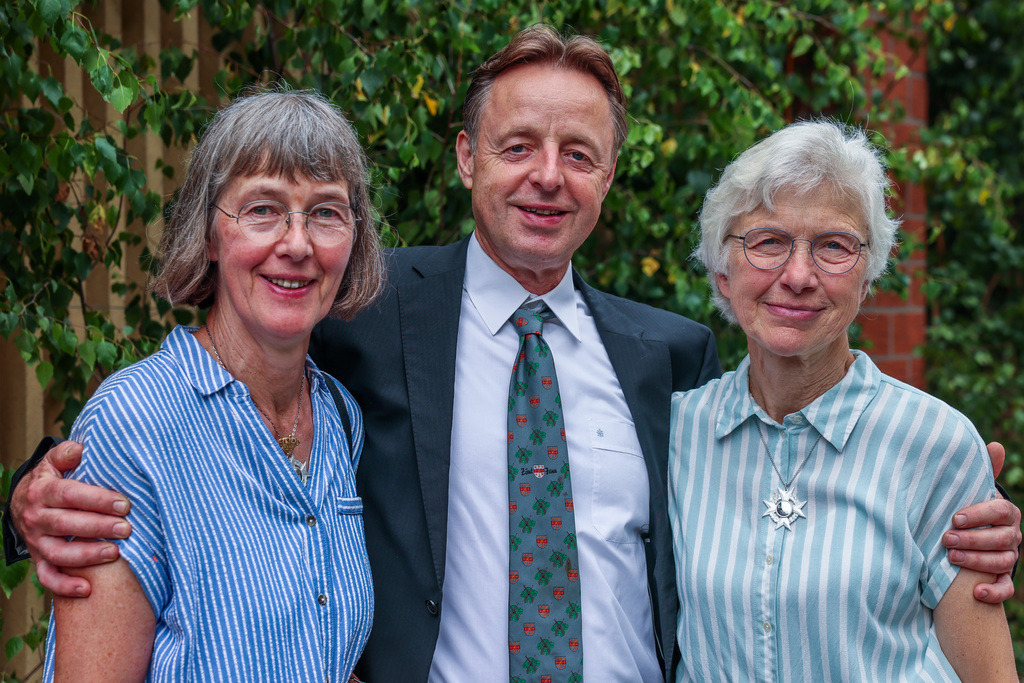 top-top.de-250627-085 | Foto, Video, Fotografie, Videografie, Fotobox, DJ, Discjockey, Musik, Musikbox, Veranstaltung, Photobooth, Amazon, Ebay, Buchtipp, Bestseller, Autor, Verlag, Buch, Wesel, Hamminkeln, NRW, Dinslaken, Rees, Drohne, Hochzeit, Party, Fotobox, Wesel, Fotograf