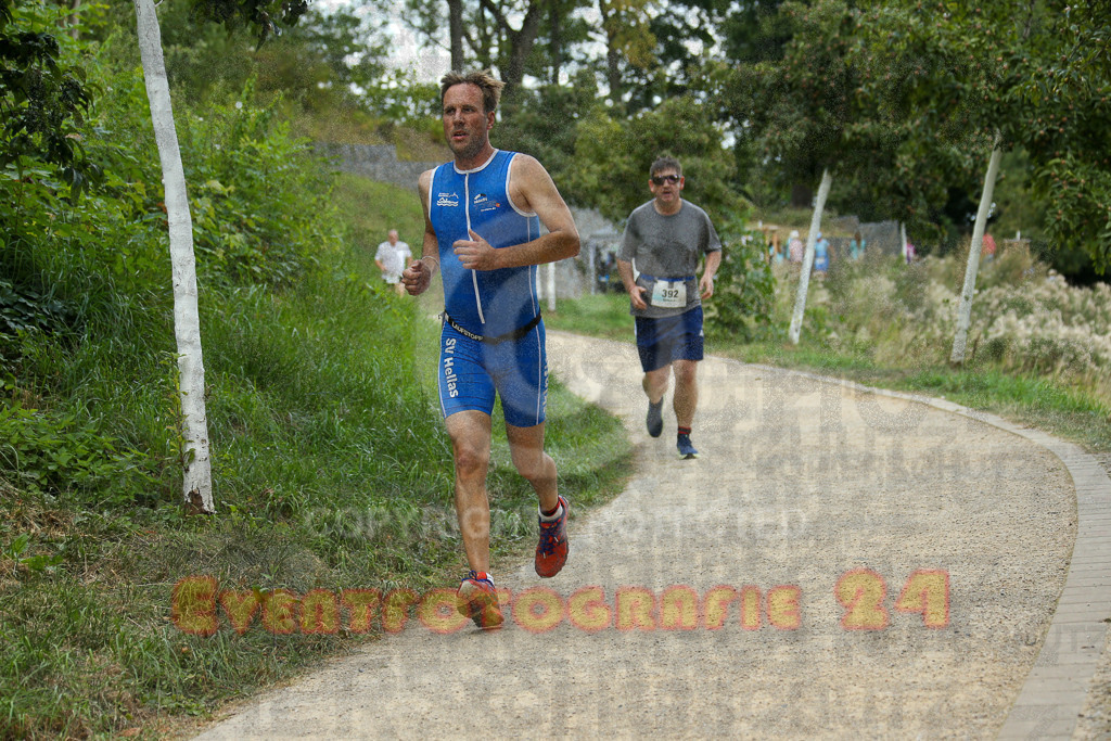 250824_1404_EX1_4837 | Sportfotografie im Rhein-Sieg Kreis, Köln, Bonn, NRW, Rheinland Pfalz, Hessen, etc. Unser Tätigkeitsfeld umfasst den Laufsport vom Volkslauf über den Marathon, Duathlon, Triathon bis zum Ultralauf wie Kölnpfad Ultra oder Schindertrail.