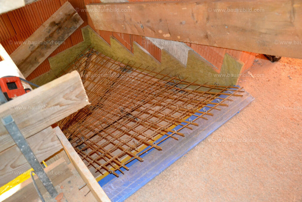 bib-lg04-betonarbeiten-treppen-0743 | Nach LV-Leistungsgruppen sortierte Detailfotos über den Bau eines Hauses. Alle Hausbau-Bilder direkt vom Urheber und Autor der Website Haus-Selber-Bauen.com