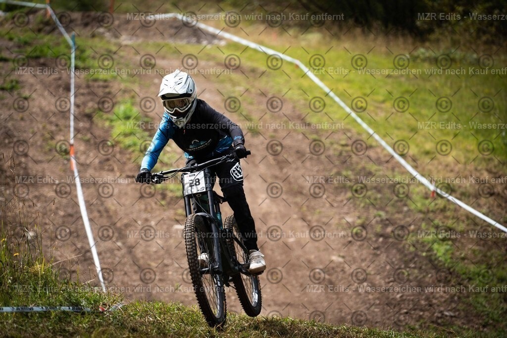 x-067 | mzredits - Realisiert mit Pictrs.com