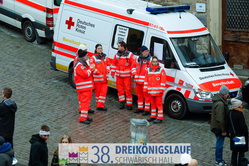 10km VR Bank Hauptlauf | 3 Koenigslauf 2024 10km VR Bank Hauptlauf - Realisiert mit Pictrs.com