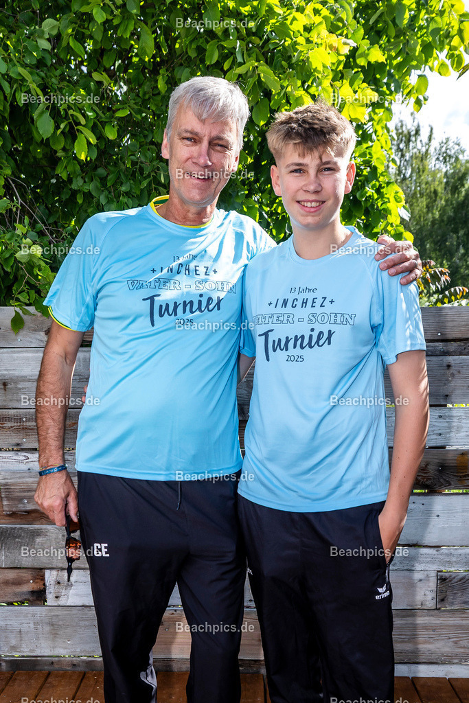 2025-200076049-Vater-Sohn-Turnier-Familienfotos | Pinar Atalay, Bundeskanzler Friedrich Merz 29.05.2025; Berlin Foto: Gerold Rebsch - www.beachpics.de