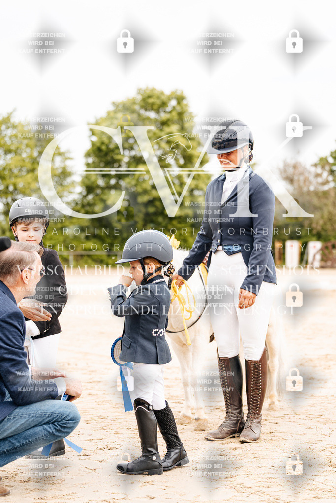 CK904176 | Turnierfotografie Pferdefotografie Trier Rheinland-Pfalz Pferdesport Reitsport Tierfotografie Sportfotografie Pferdevideo Pferdevideografie Equestrianvideography equestrianphotography  - Realisiert mit Pictrs.com